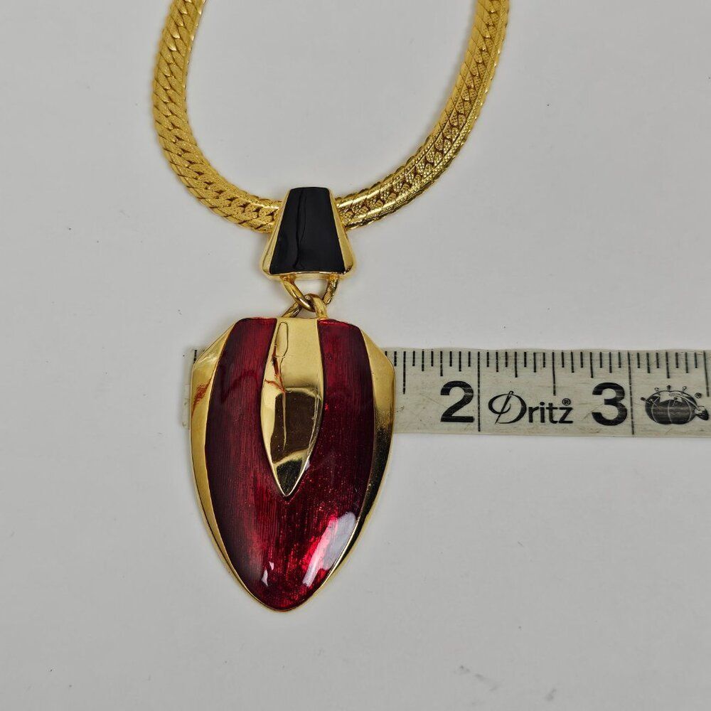 Vintage Black Red Enamel Fixed Pendant Necklace Gold Tone Chain 80s 90s Chunky - Picture 5 of 11